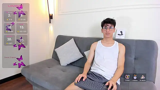 Cum hunters online show from November 14, 3:32 am