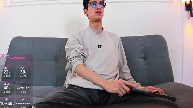 Cum hunters online show from April 15, 3:23 am