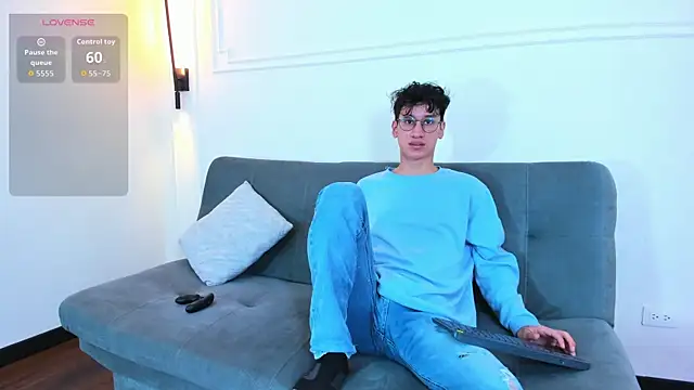 Cum hunters online show from November 2, 3:22 am