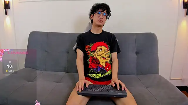 Snapshot of Cum_hunters chatting on June 28, 3:24 am Cum hunters online show from June 28, 3:24 am