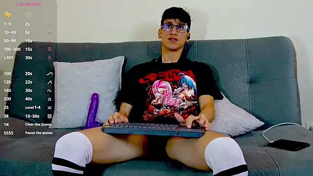Snapshot of Cum_hunters chatting on March 23, 3:21 am Cum hunters online show from March 23, 3:21 am