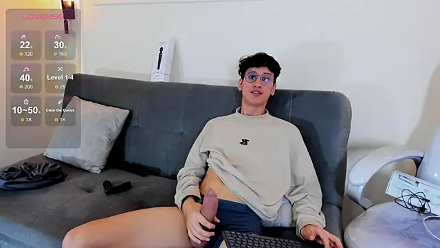 Cum hunters online show from November 13, 3:21 am