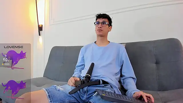 Cum hunters online show from March 21, 3:19 am