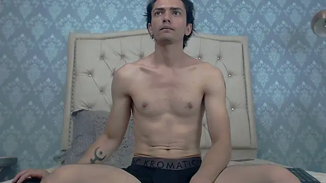 Snapshot of Uzcategui_addams chatting on January 30, 4:45 pm Uzcategui addams online show from January 30, 4:45 pm