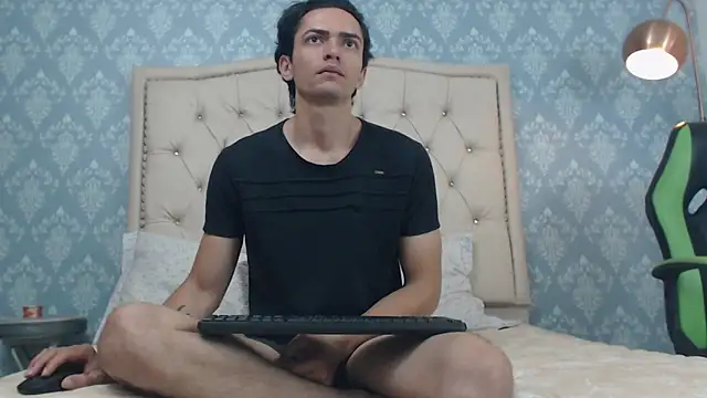 Snapshot of Uzcategui_addams chatting on February 1, 1:09 pm Uzcategui addams online show from February 1, 1:09 pm