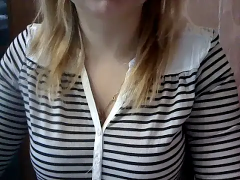 Allie Janet online show from March 13, 6:26 am