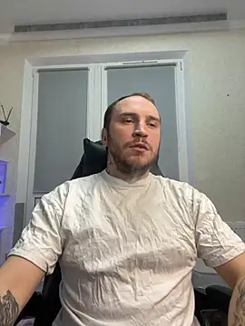 Snapshot of _XxX-XxX_ chatting on February 27, 9:25 pm XxX-XxX online show from February 27, 9:25 pm
