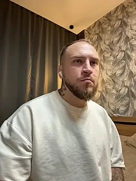 Snapshot of _XxX-XxX_ chatting on October 8, 10:32 pm XxX-XxX online show from October 8, 10:32 pm