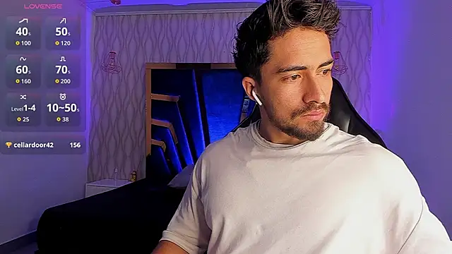 Brad Summer online show from April 15, 11:27 pm