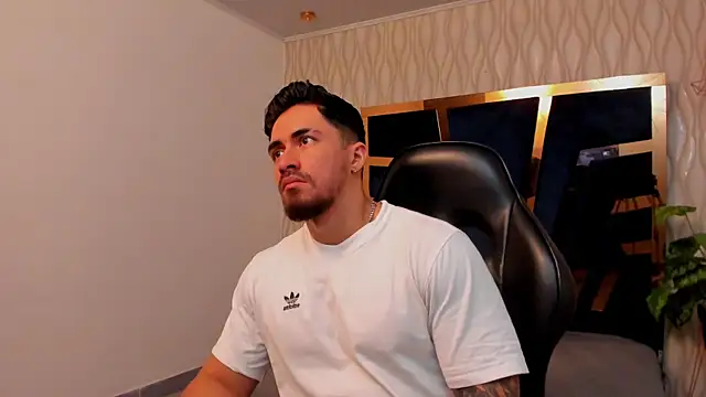 Brad Summer online show from December 4, 5:12 pm