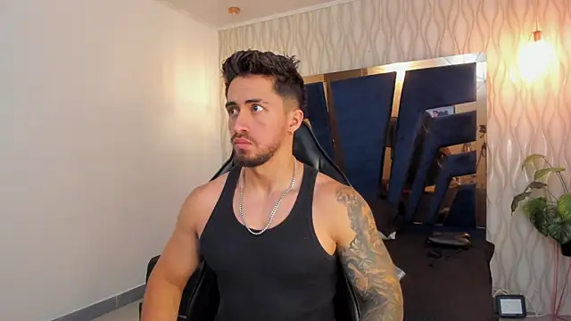 Brad Summer online show from April 8, 11:17 pm