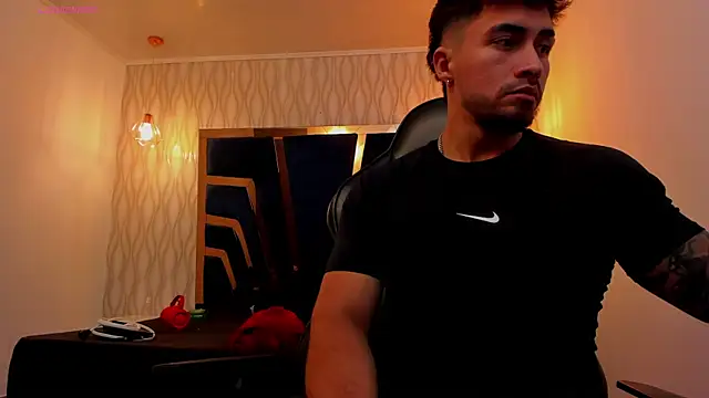 Brad Summer online show from April 17, 11:40 pm