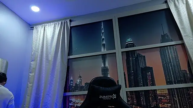 Snapshot of Brad_Summer chatting on June 5, 5:40 pm Brad Summer online show from June 5, 5:40 pm