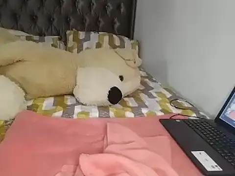 Chandy012 online show from December 21, 2:30 pm