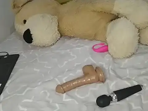 Snapshot of Chandy012 chatting on November 4, 1:26 pm Chandy012 online show from November 4, 1:26 pm