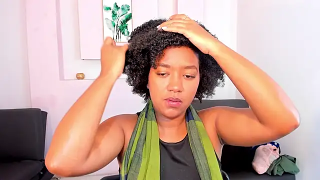 AishaHil online show from January 27, 12:05 pm