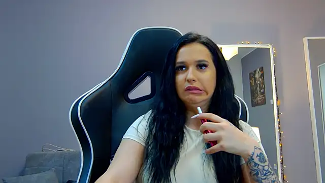 Snapshot of Eva_Lovvia_ chatting on March 11, 9:37 pm Eva Lovvia  online show from March 11, 9:37 pm