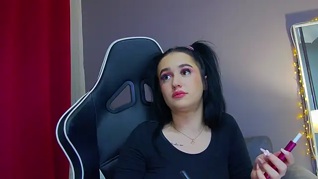 Snapshot of Eva_Lovvia_ chatting on February 19, 11:04 pm Eva Lovvia  online show from February 19, 11:04 pm