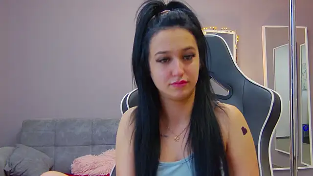 Snapshot of Eva_Lovvia_ chatting on February 5, 9:40 pm Eva Lovvia  online show from February 5, 9:40 pm