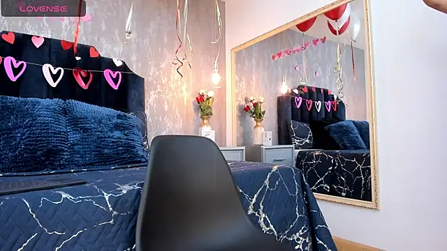 Isis ariany  online show from February 21, 12:49 pm