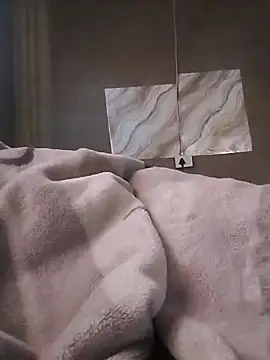 LaneYam online show from April 11, 5:15 am