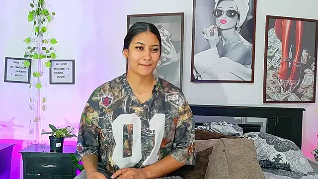 Snapshot of loretahorny chatting on February 25, 3:12 pm loretahorny online show from February 25, 3:12 pm