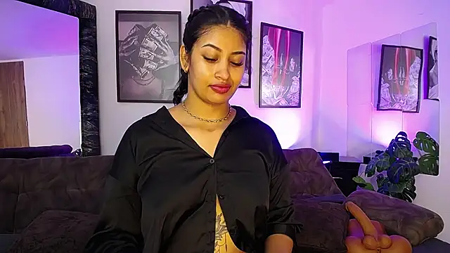 Snapshot of loretahorny chatting on January 7, 1:27 pm loretahorny online show from January 7, 1:27 pm