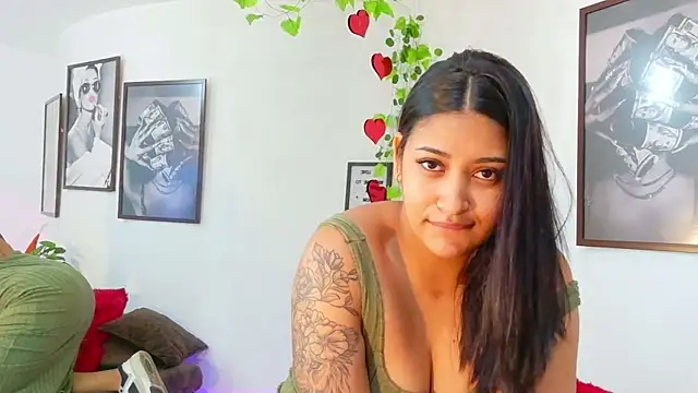 Snapshot of loretahorny chatting on February 14, 2:06 pm loretahorny online show from February 14, 2:06 pm