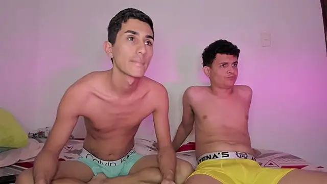 CoupleTwink12 online show from March 10, 8:02 pm