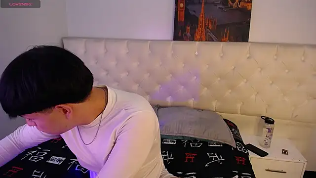 Snapshot of dalmonn_lennoxx chatting on March 5, 7:49 pm dalmonn lennoxx online show from March 5, 7:49 pm