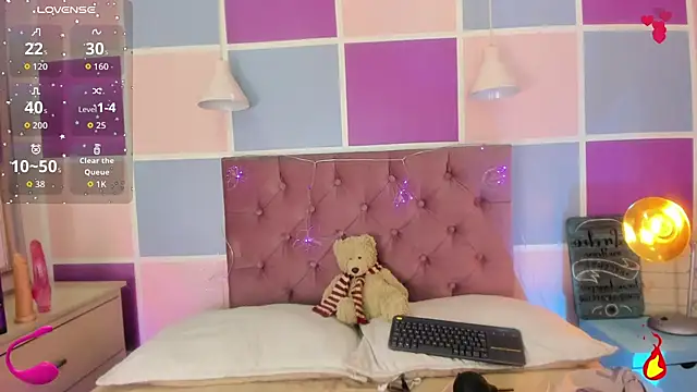 Snapshot of dalmonn_lennoxx chatting on October 9, 7:58 pm dalmonn lennoxx online show from October 9, 7:58 pm