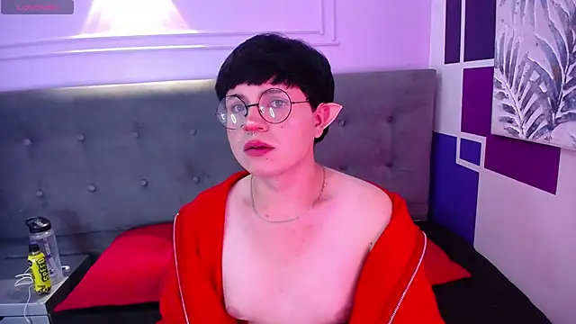 Snapshot of dalmonn_lennoxx chatting on February 3, 10:00 pm dalmonn lennoxx online show from February 3, 10:00 pm