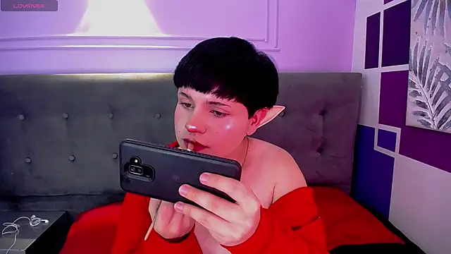 Snapshot of dalmonn_lennoxx chatting on February 3, 7:00 pm dalmonn lennoxx online show from February 3, 7:00 pm