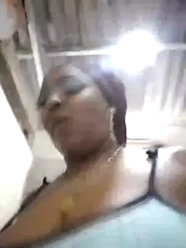 Snapshot of Teresa_mm chatting on November 6, 1:20 am Teresa mm online show from November 6, 1:20 am