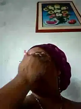 Snapshot of Teresa_mm chatting on November 16, 12:32 pm Teresa mm online show from November 16, 12:32 pm