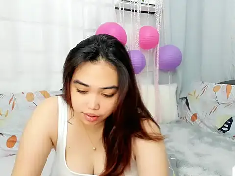 Love Maybe online show from November 26, 9:31 am