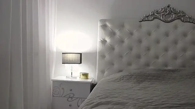 Snapshot of AlysiaBright chatting on January 24, 9:26 pm AlysiaBright online show from January 24, 9:26 pm