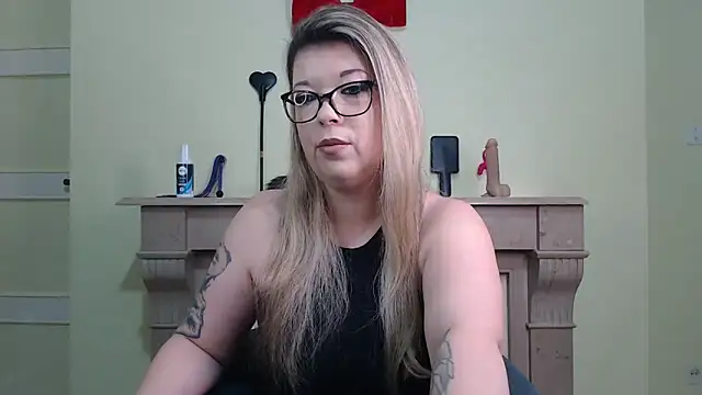 kamilalova online show from March 31, 2:19 pm