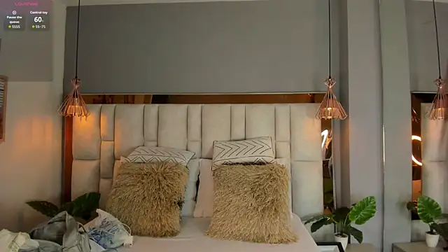 ArianaGolden online show from September 25, 2:01 pm