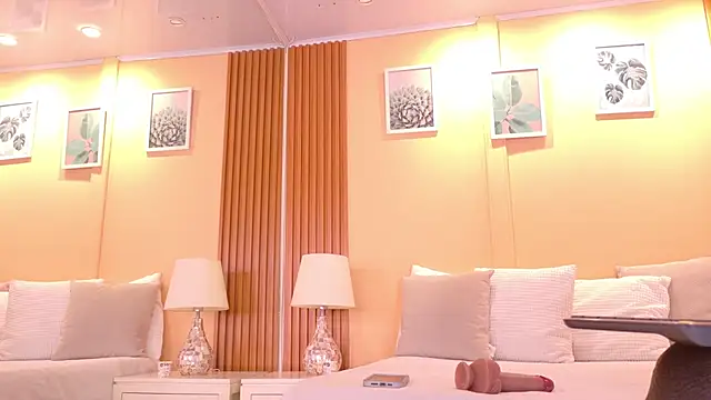 ArianaGolden online show from March 1, 5:40 am