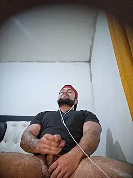 Snapshot of davidcr89 chatting on January 19, 4:38 am davidcr89 online show from January 19, 4:38 am