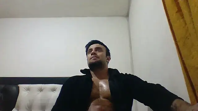 Snapshot of davidcr89 chatting on October 14, 6:47 am davidcr89 online show from October 14, 6:47 am