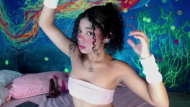 lucie petite online show from October 29, 6:40 pm