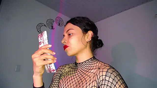 lana roman online show from October 25, 9:15 pm