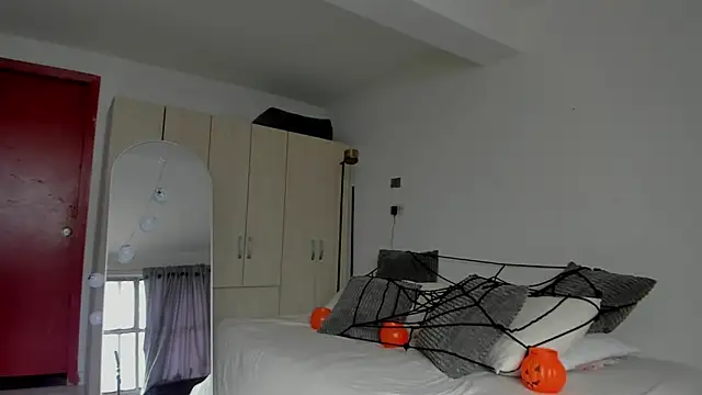 Andrewine89 online show from November 1, 8:25 pm