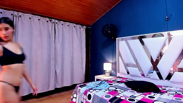 Snapshot of Alondra_Cutie chatting on March 20, 12:30 am Alondra Cutie online show from March 20, 12:30 am