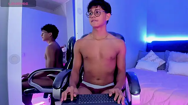 Dawn16  online show from November 27, 8:42 pm