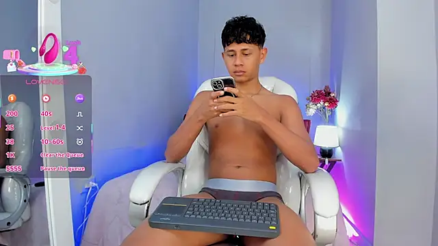 Dawn16  online show from March 28, 9:49 pm