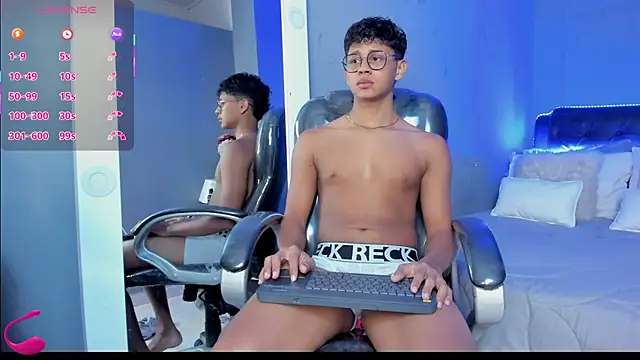 Dawn16  online show from November 4, 9:40 pm