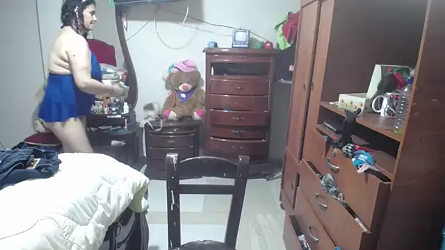 jazmin mature  online show from December 21, 12:18 pm